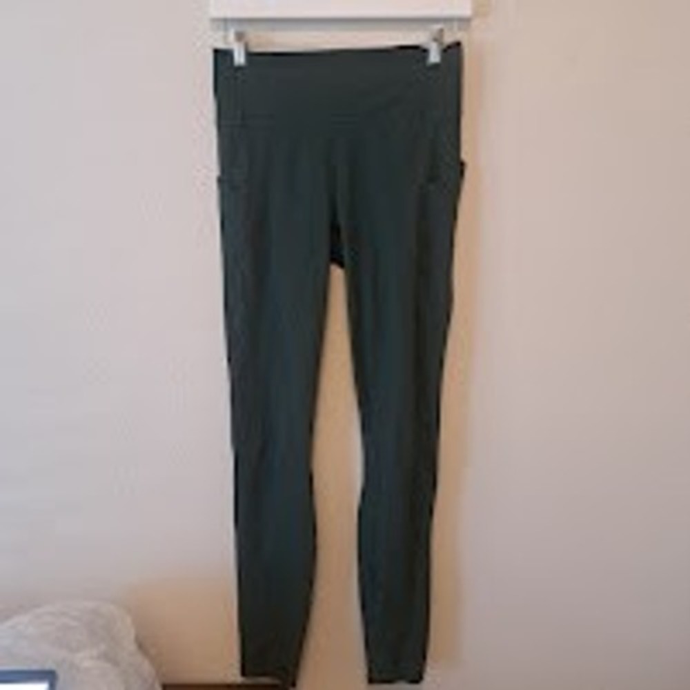 Fabletics PureLuxe High Waisted Pocket Leggings Forest Green Womens Size XS/S